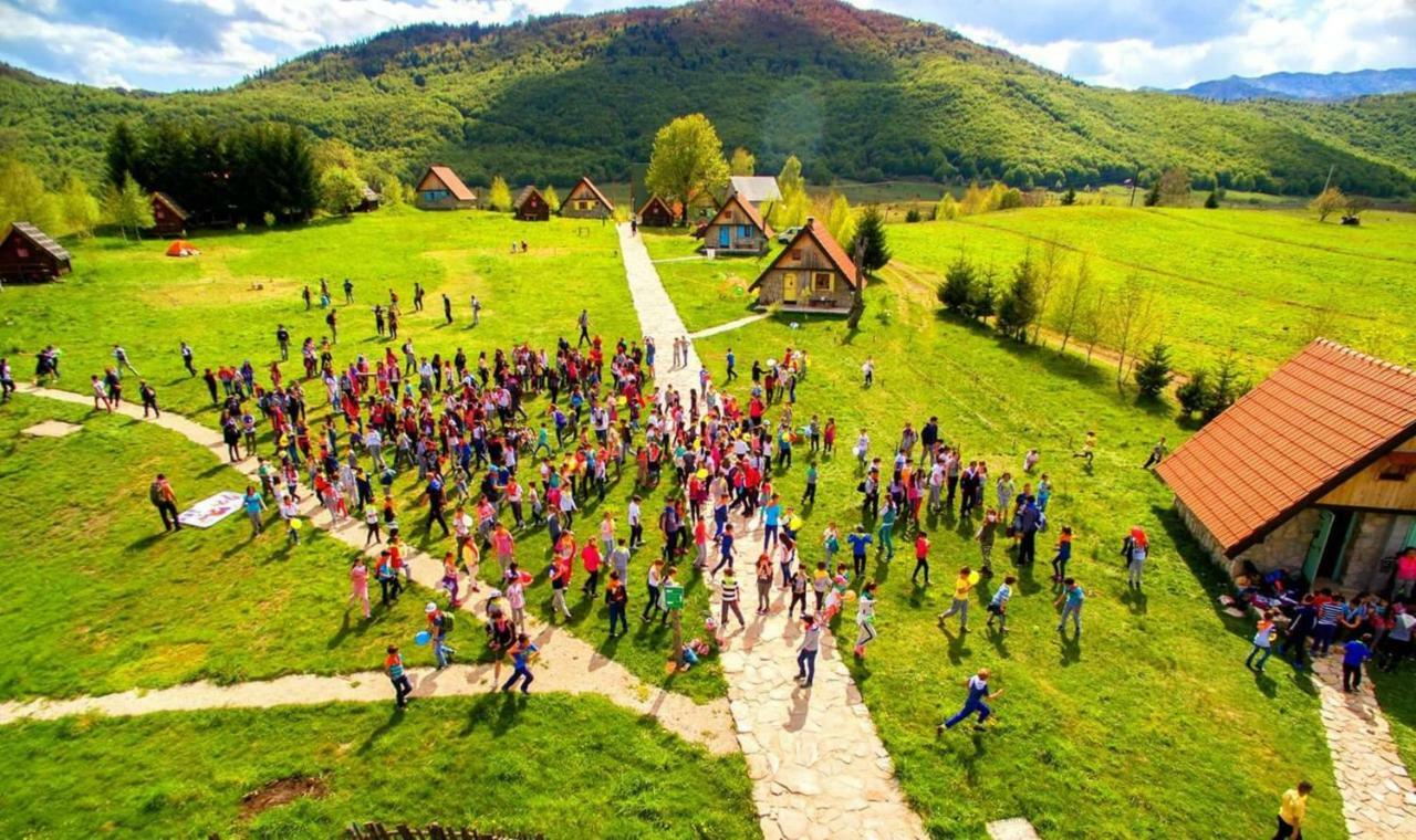 Etno Selo Montenegro 호텔 플루지네 외부 사진
